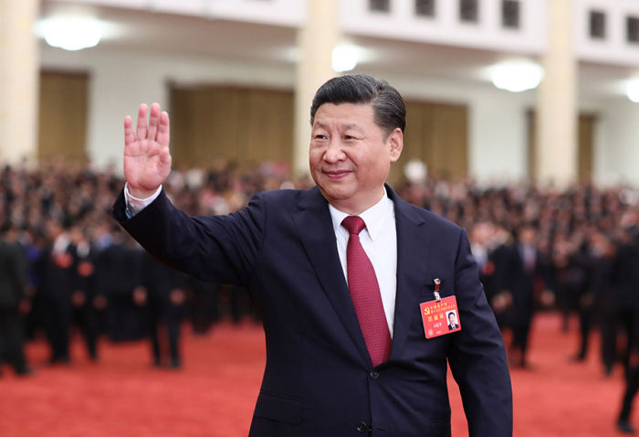 10月25日下午，中共中央总书记、国家主席、中央军委主席习近平等领导同志在北京人民大会堂亲切会见出席党的十九大代表、特邀代表和列席人员。新华社记者 兰红光 摄