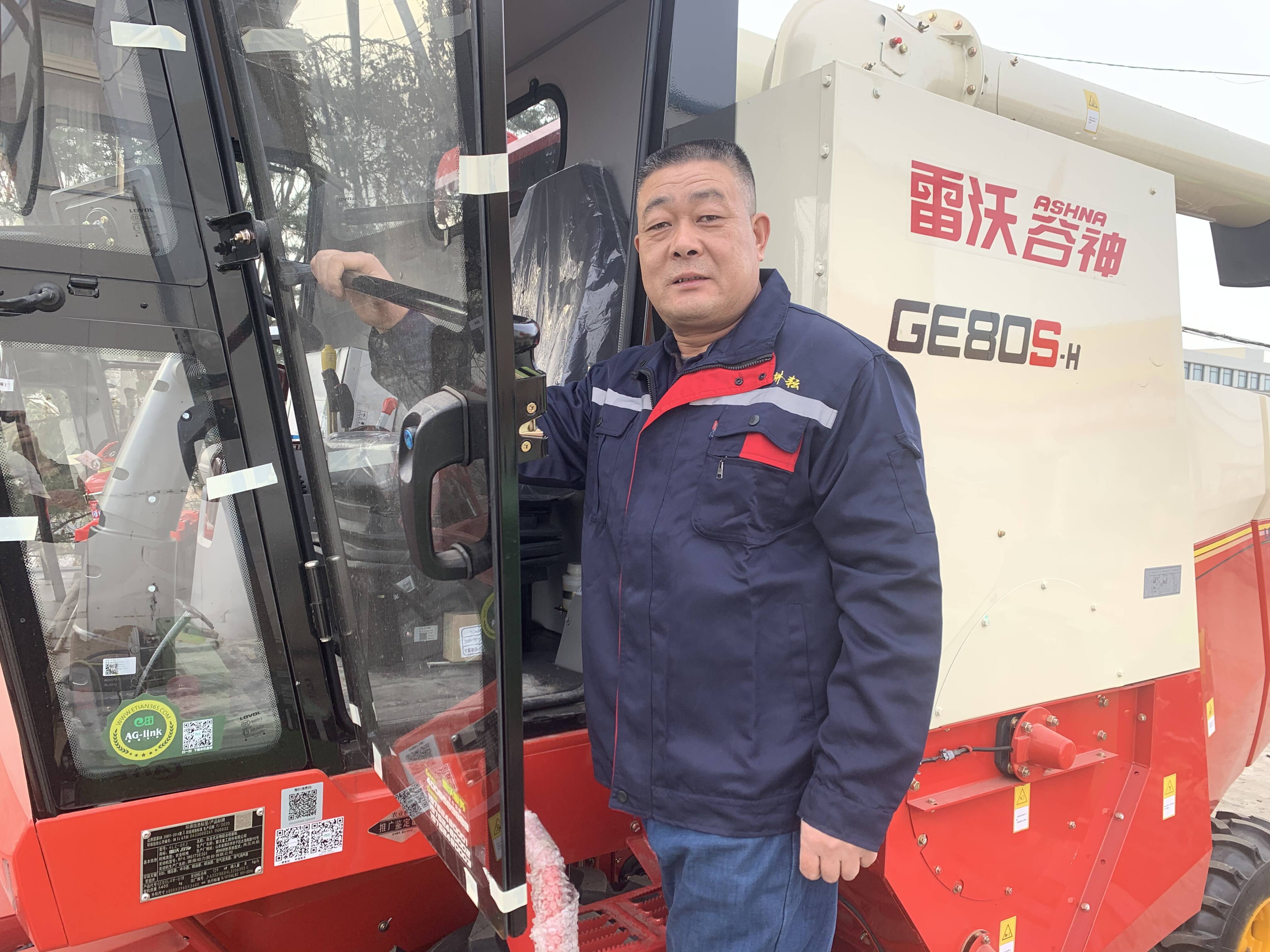 姜永战与农机结下了不解之缘。