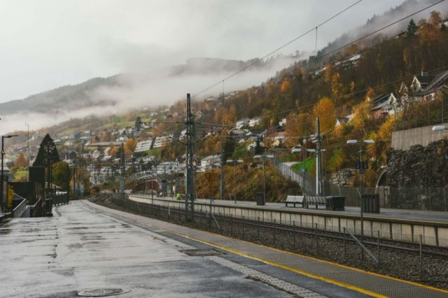 2019年10月22日在挪威沃斯镇拍摄的秋景。新华社记者张铖摄
