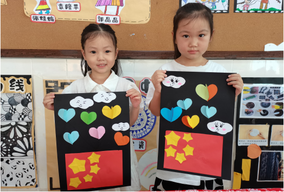 长江路中心幼儿园萌娃展示作品。