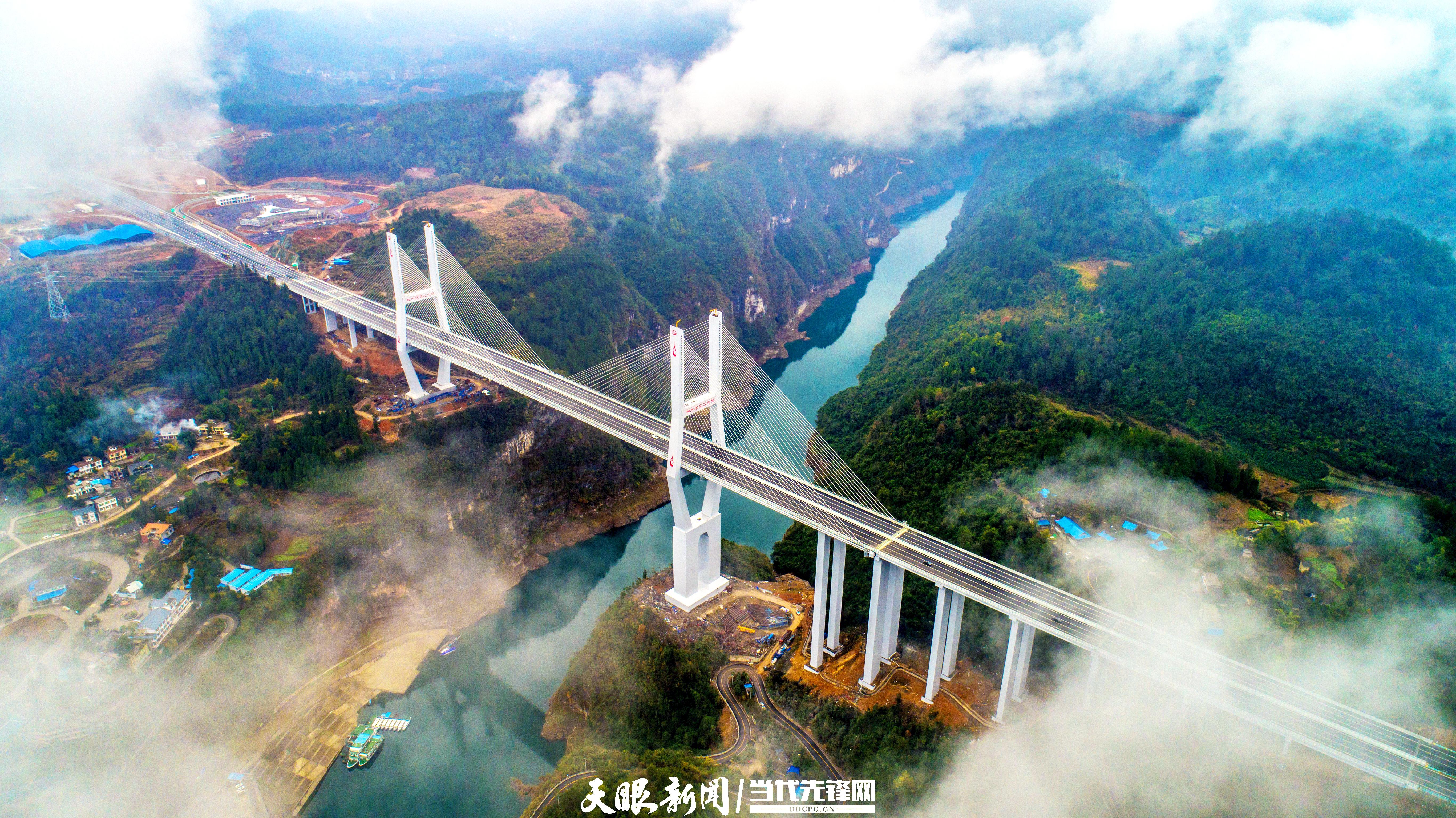 兰海高速遵贵扩容项目楠木渡乌江大桥