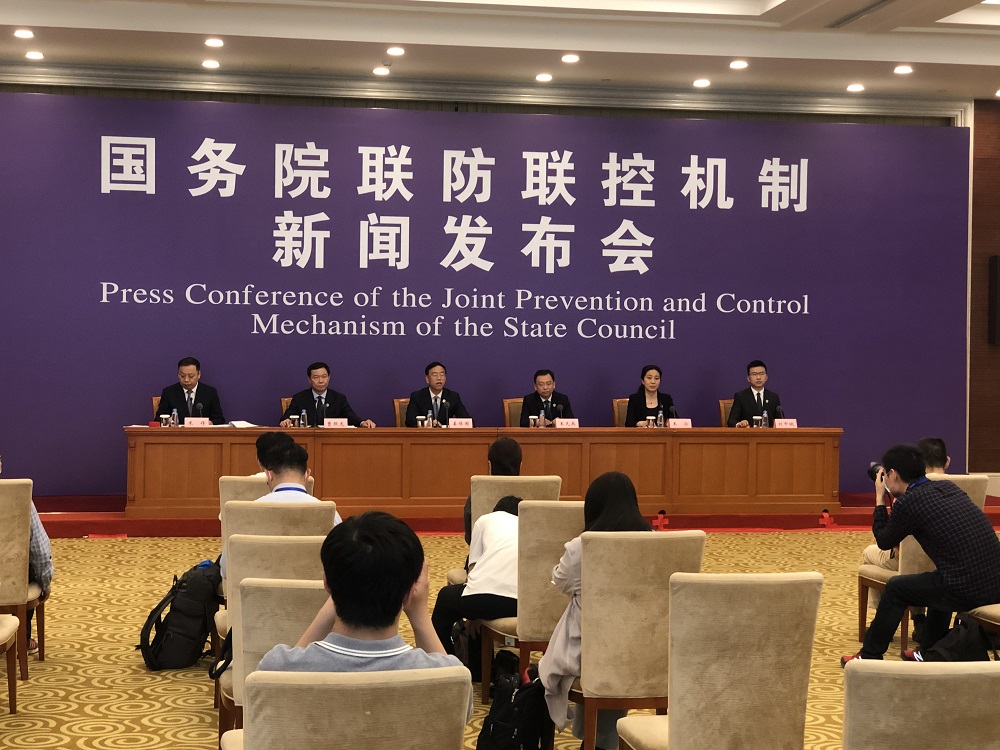 人民日报客户端：国家卫健委：4月本土新增超六成来自黑龙江聚集疫情