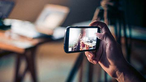 新华每日电讯发文搞摊派、雇水军拍马屁…谨防直播带货变官员秀