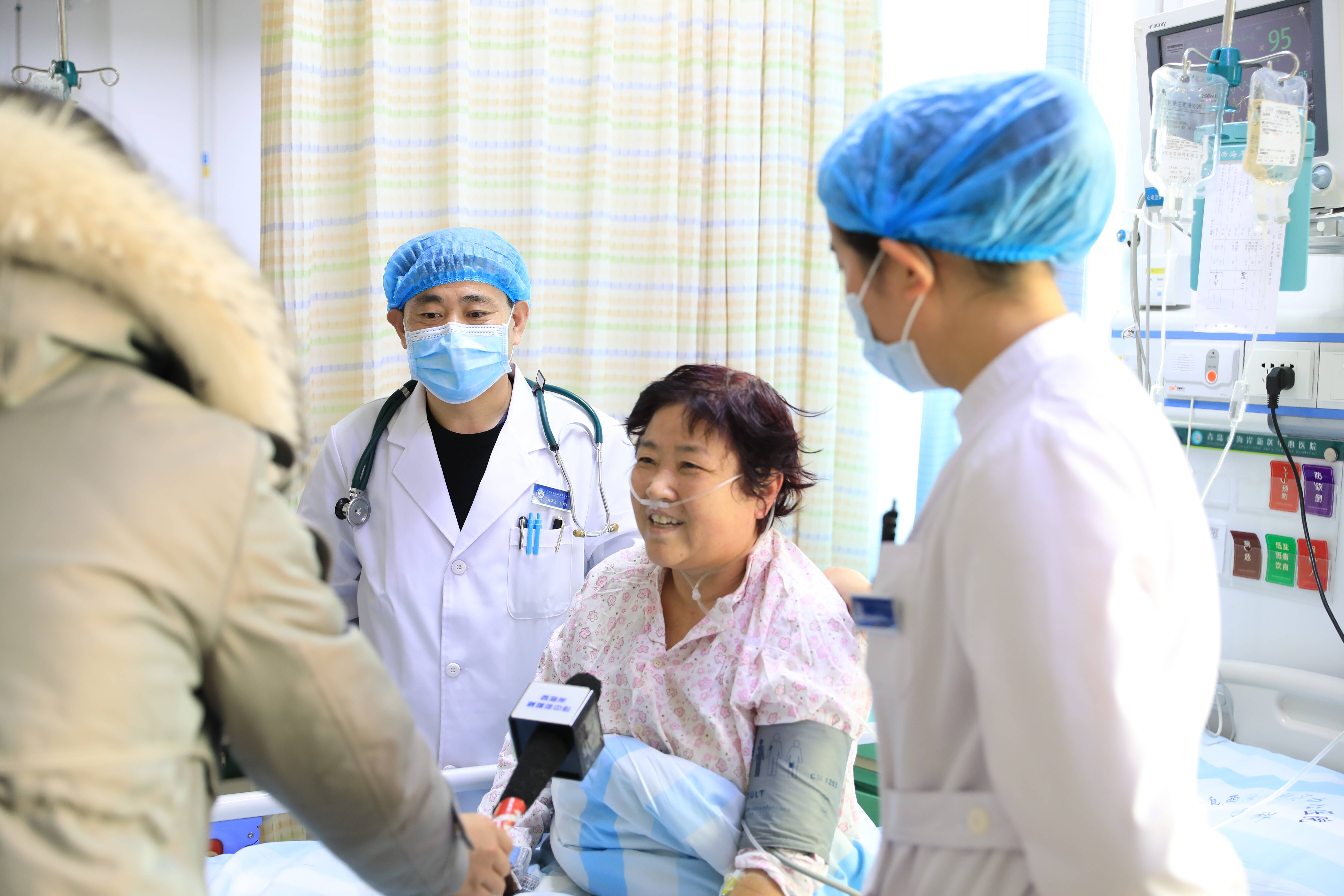佟女士成为新区首位享受国家集采政策“红利”的患者。