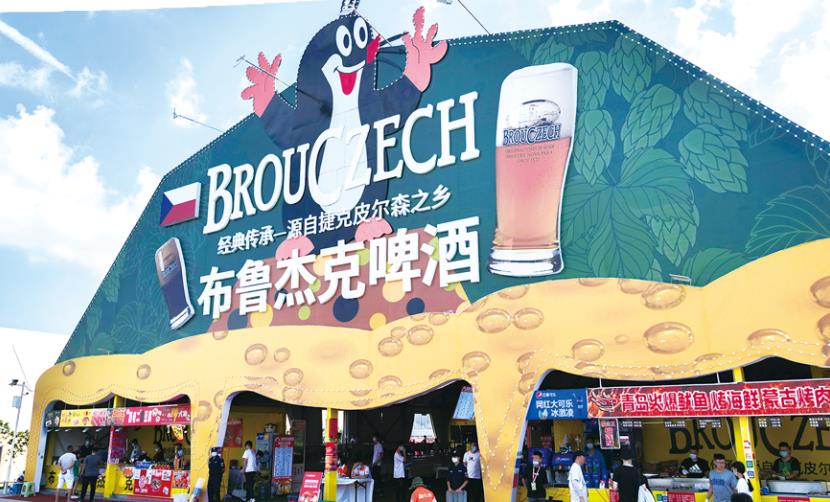 布鲁杰克啤酒大篷首次亮相金沙滩啤酒城。