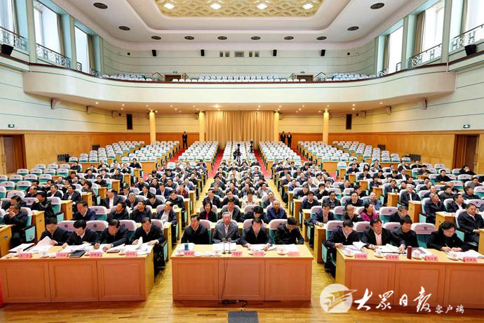 省委省政府重点工作推进落实情况视频会议召开