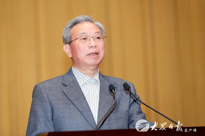 省委省政府重点工作推进落实情况视频会议召开