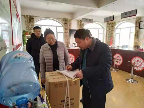淄川区总工会指导户外劳动者驿站建设、赠送设备。