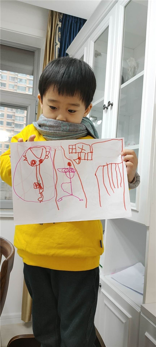 隔离期间，孩子在家画的抗击病毒的“作品”
