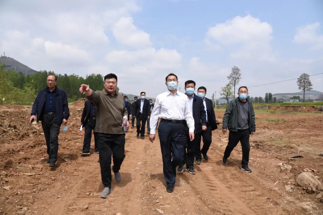 「大众日报客户端·海报新闻」齐鲁政情丨历时5小时，山东枣庄这位区长徒步14.5公里实地巡河