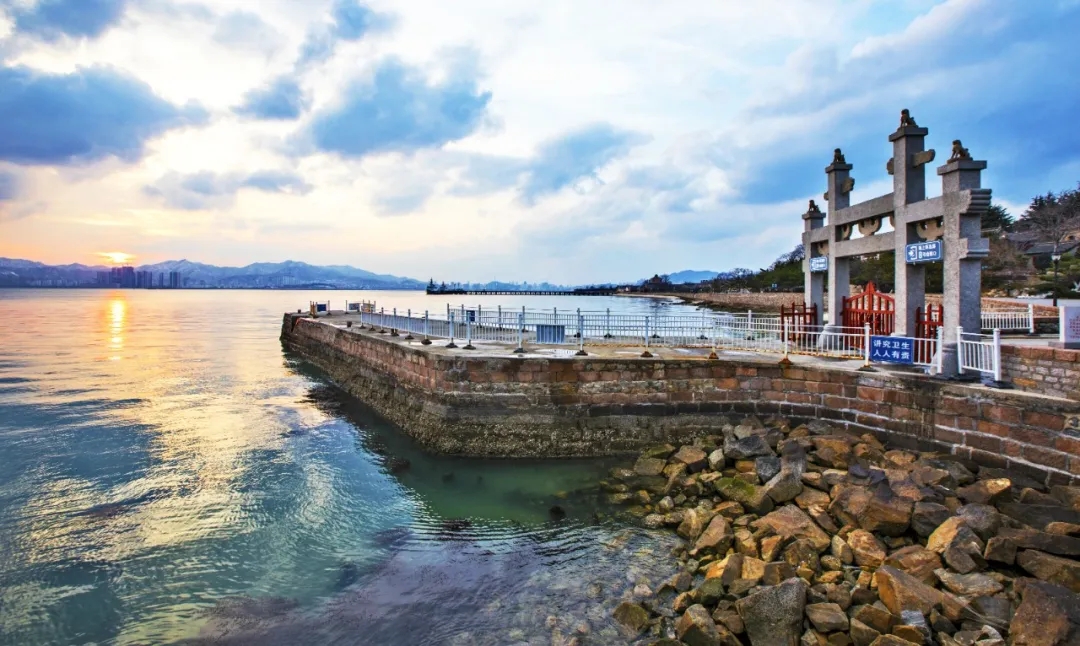 『大众日报客户端·海报新闻』好客山东丨不出国！把山东的宝藏海岛推荐给你！