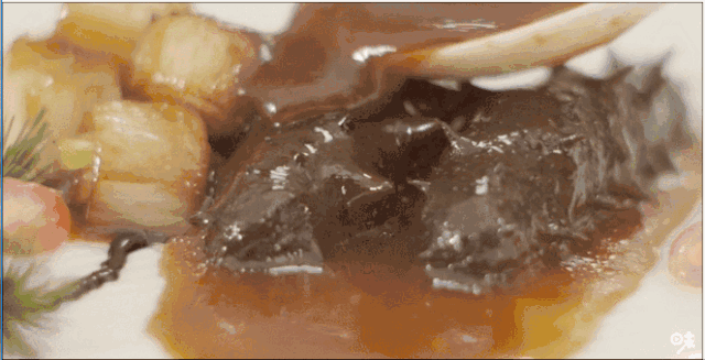 大众日报客户端·海报新闻好客山东丨山东人对大葱的眷恋，大概几十个酱缸也盛不下