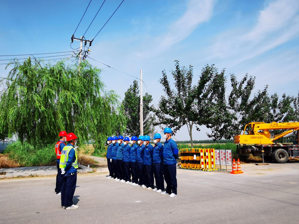 7月2日，国网博兴县供电公司开展防汛、高考保供电应急演练。（王雪）
