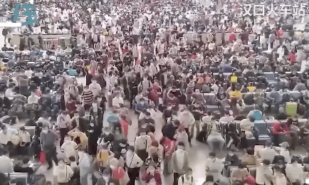 大众报业·大众日报客户端|大众锐评丨重启之“堵”，一场热气腾腾的奔赴