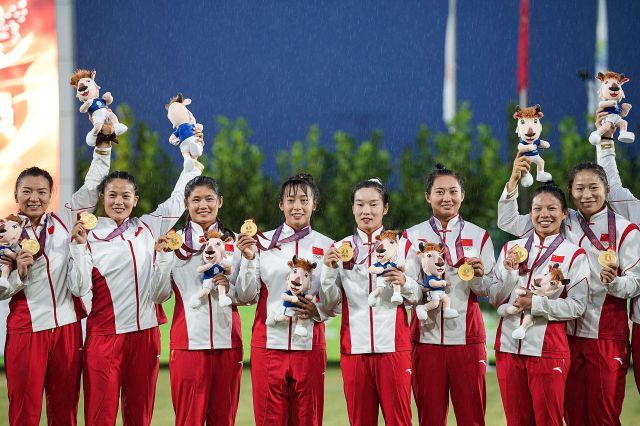 联合队夺得女子七人制橄榄球金牌。新华社记者 吴刚 摄

