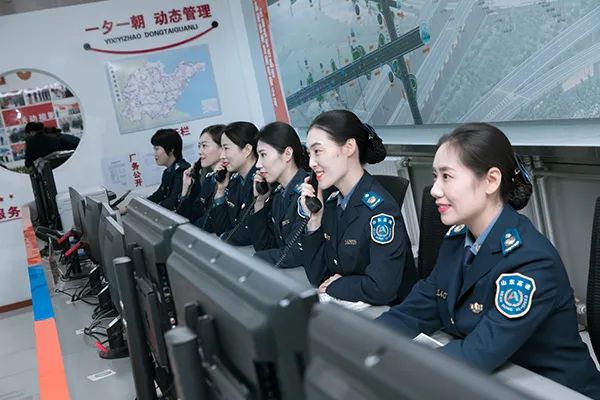 山东高速集团德州发展有限公司路网运行调度中心“红烛”团队