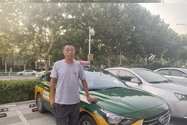 王树华 潍坊润通汽车出租有限公司鲁GT0613出租车驾驶员