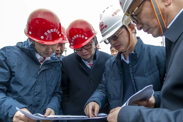杨书生 山东铁投集团济青高铁公司正高级工程师