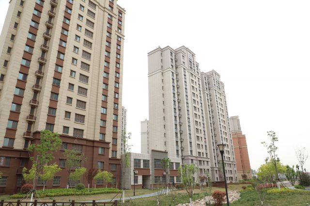 带装修交房、配备直饮水，起步区首批市民搬进鹊华九里居