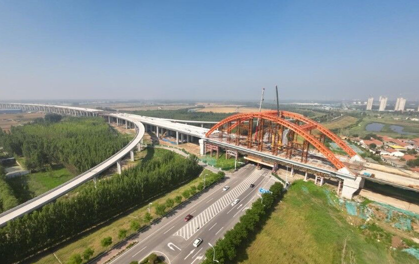滨州黄河大桥130m钢管拱桥顺利拼装完成