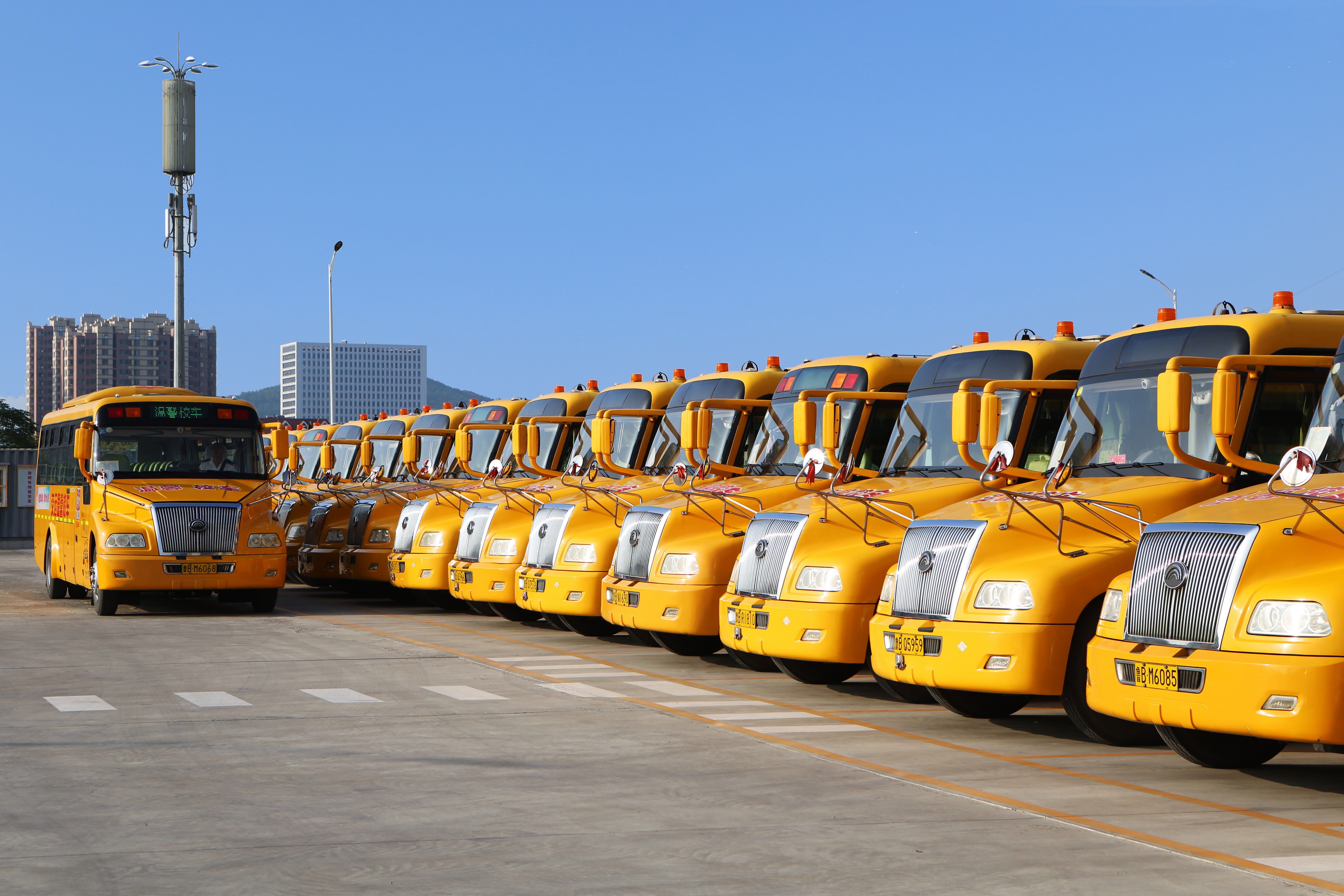全国首个《校车运营服务管理》系列团体标准在青岛发布
