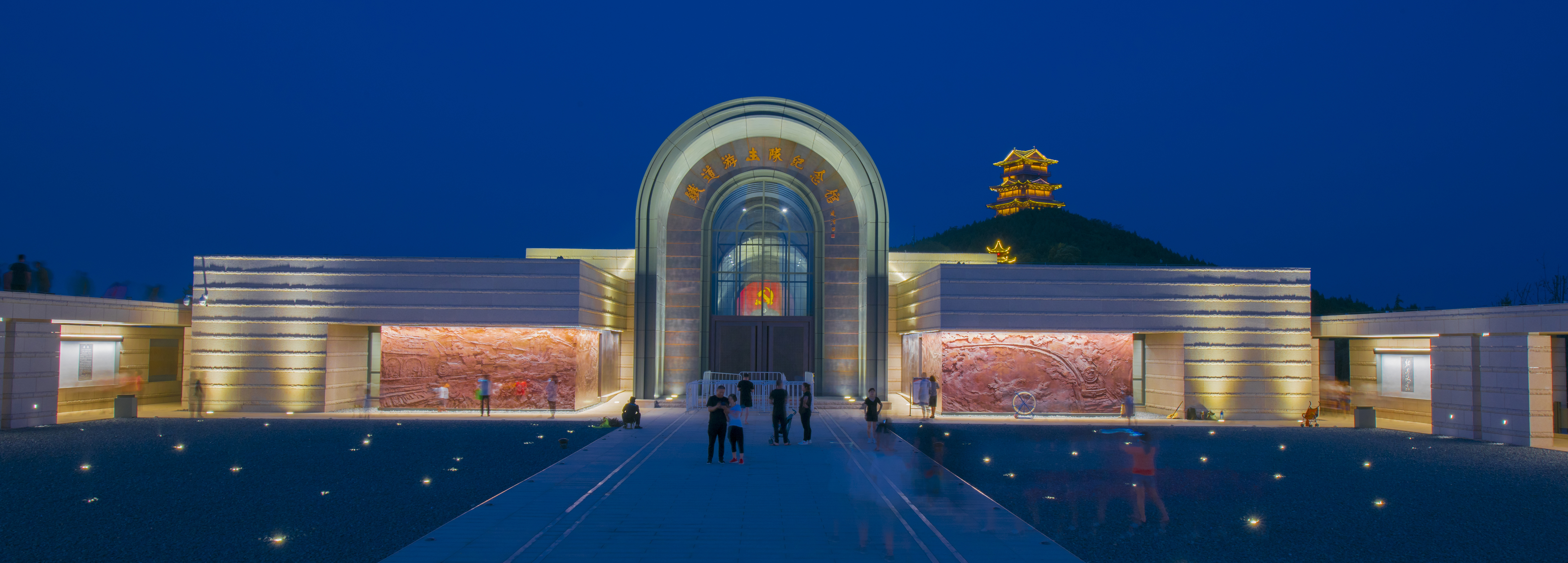 铁道游击队纪念馆是铁道游击队景区的核心建筑,由中国工程院院士崔愷